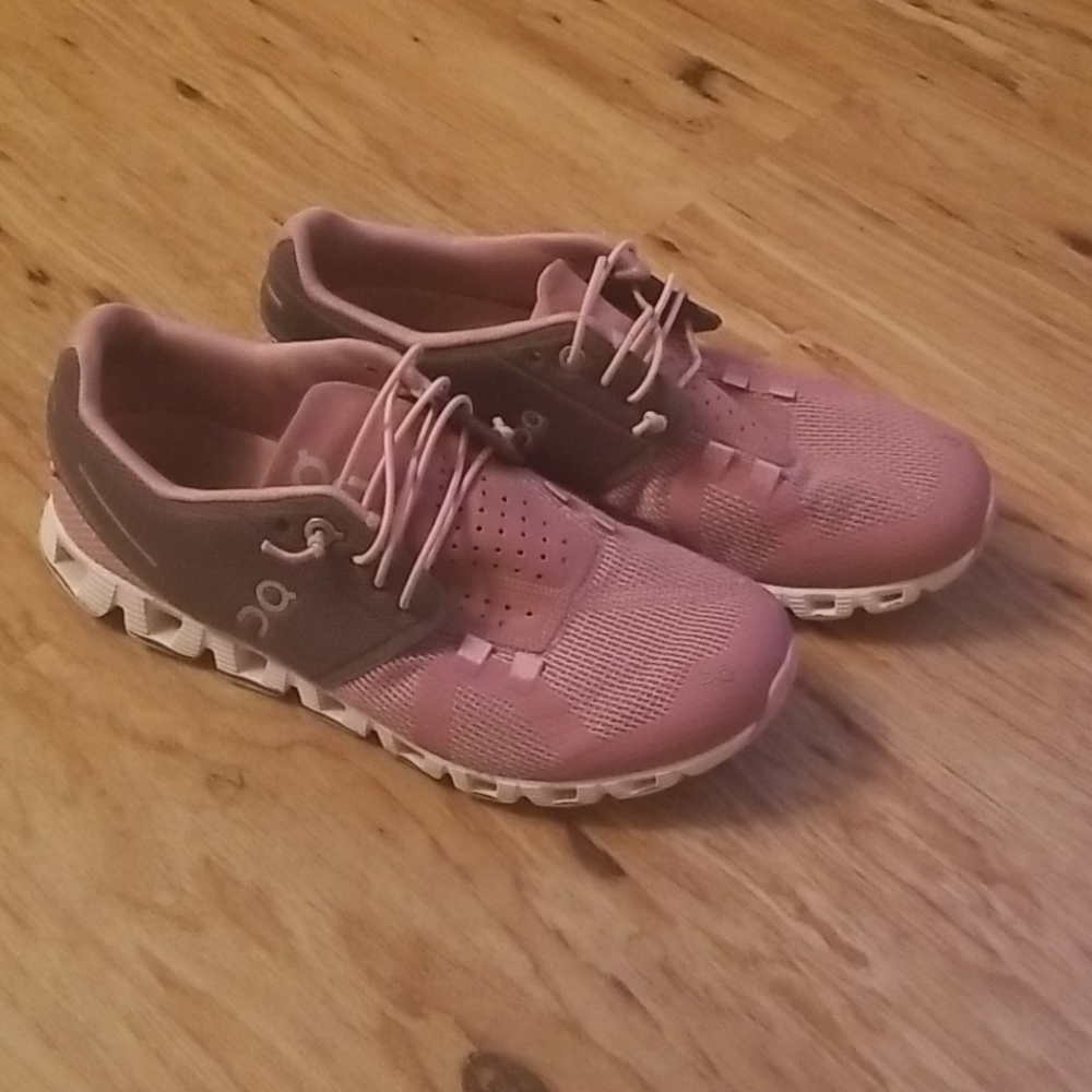 ON cloud running shoes